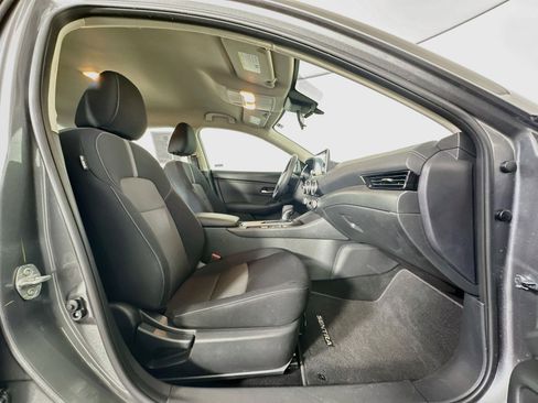 Used 2023 Nissan Sentra SV FWD image 29