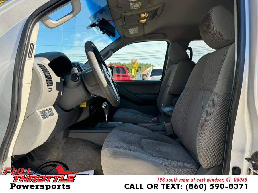 Used 2014 Nissan Frontier SV AWD/4WD image 18