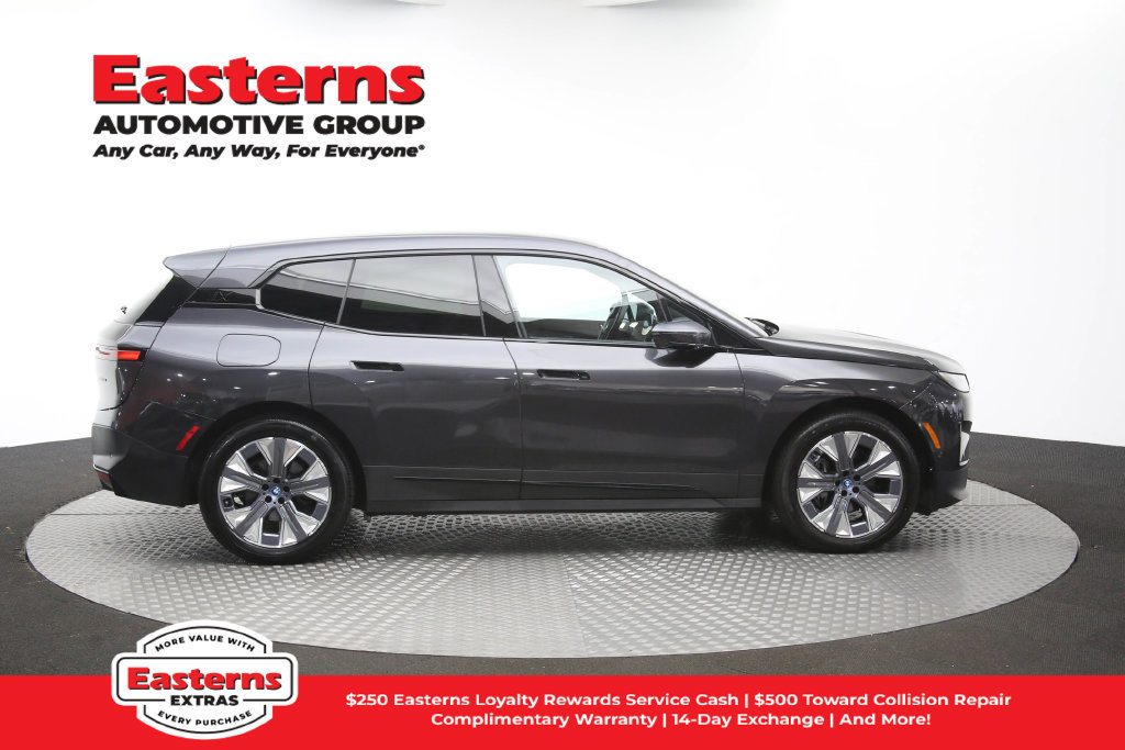 Used 2024 BMW iX xDrive50 AWD/4WD image 45