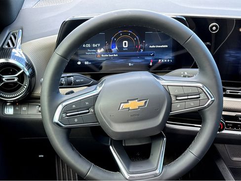 New 2026 Chevrolet Equinox LT w/ Convenience Package II image 13