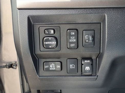 Used 2018 Toyota Tundra SR5 w/ TRD Off Road Package AWD/4WD image 15