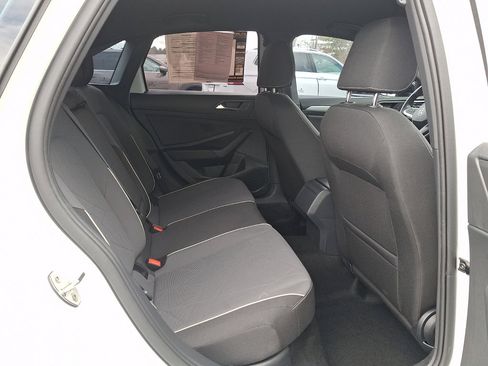 Used 2025 Volkswagen Jetta Sport image 15