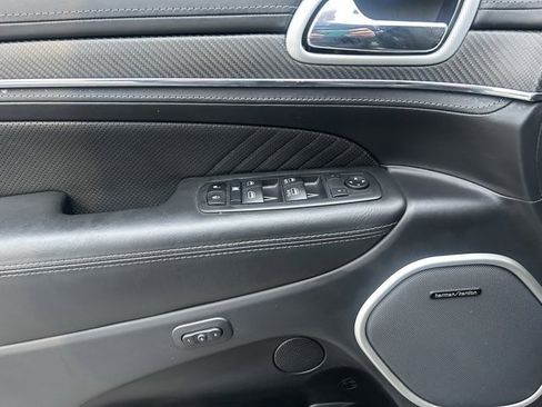 Used 2021 Jeep Grand Cherokee SRT image 17