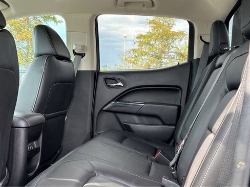 Used 2018 Chevrolet Colorado ZR2 w/ ZR2 Midnight Special Edition AWD/4WD image 31