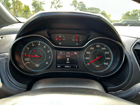 Used 2018 Chevrolet Cruze Premier w/ RS Package image 17