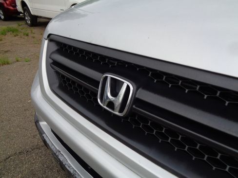 Used 2004 Honda Pilot EX image 9