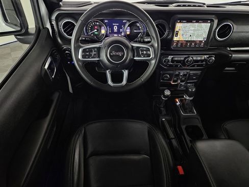 Used 2023 Jeep Wrangler Unlimited Sahara AWD/4WD image 8