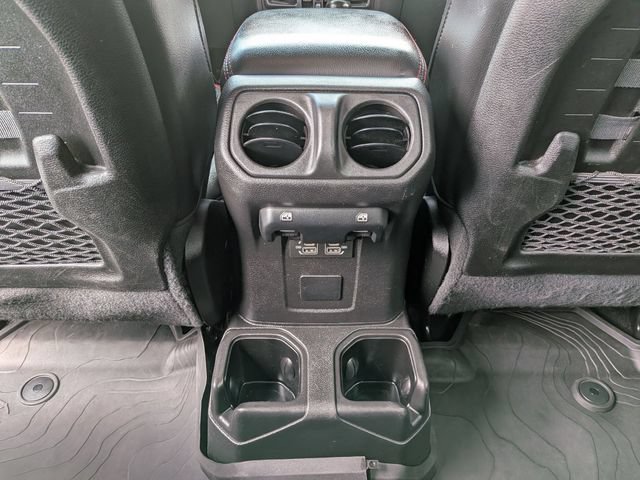 Used 2022 Jeep Gladiator Rubicon w/ Cold Weather Group AWD/4WD image 12