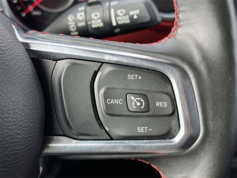 Certified 2018 Jeep Wrangler Unlimited Rubicon w/ Dual Top Group image 33