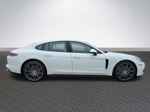 Used 2018 Porsche Panamera image 4