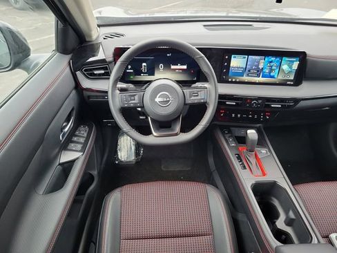New 2026 Nissan Kicks SR w/ Cold Weather Package image 15