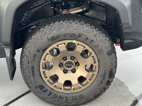 New 2026 Toyota Tacoma 4x4 Double Cab Hybrid image 15