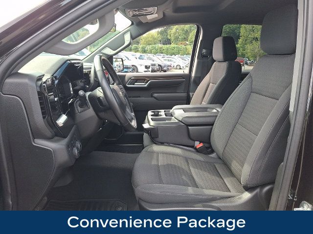 Used 2022 Chevrolet Silverado 1500 LT AWD/4WD image 2
