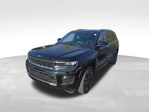 Used 2023 Jeep Grand Cherokee L Overland image 9