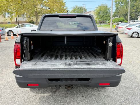 Used 2018 Honda Ridgeline RTL-T image 32