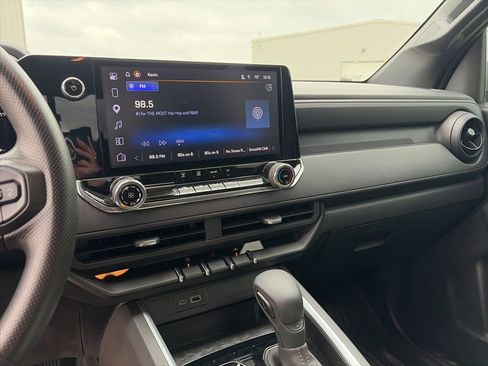 Used 2024 Chevrolet Colorado Trail Boss w/ Advanced Trailering Package image 12