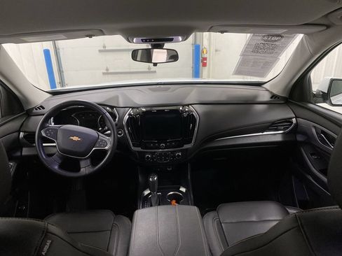 Used 2020 Chevrolet Traverse LT w/ LPO, Floor Liner Package FWD image 10