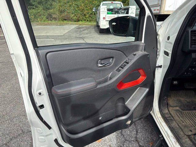 Used 2022 Nissan Frontier PRO-4X AWD/4WD image 15