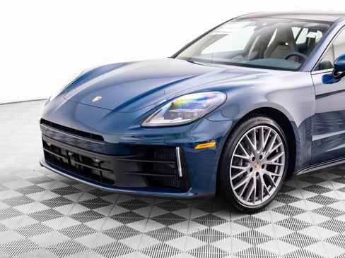 New 2026 Porsche Panamera 4 image 37