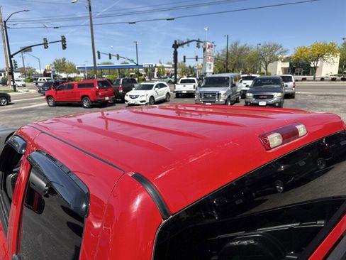 Used 2005 Chevrolet Silverado 2500 LS w/ Heavy-Duty Power Package image 14