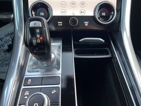 Used 2019 Land Rover Range Rover Sport HSE Dynamic image 20