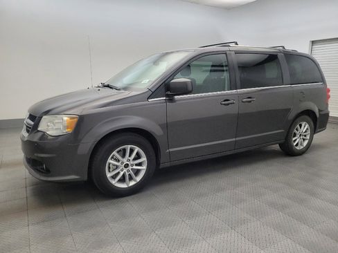 Used 2020 Dodge Grand Caravan SXT image 2