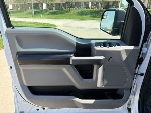 Used 2018 Ford F150 XLT AWD/4WD image 10