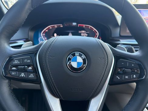 Used 2023 BMW 530i w/ Premium Package image 30