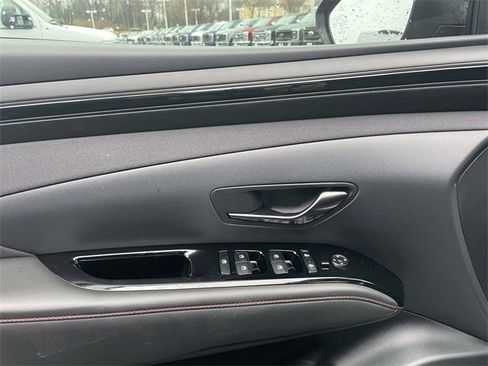 Used 2023 Hyundai Tucson N Line image 12