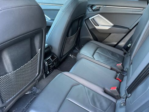 Used 2023 Audi Q3 2.0T Premium image 4