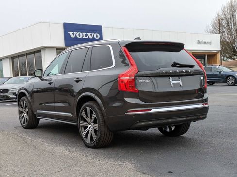 Certified 2024 Volvo XC90 T8 Plus AWD/4WD image 6