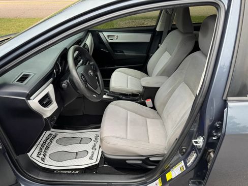 Used 2015 Toyota Corolla LE FWD image 8