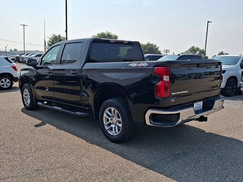 Used 2023 Chevrolet Silverado 1500 LT AWD/4WD image 7