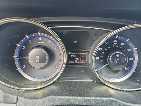 Used 2011 Hyundai Sonata SE FWD image 9