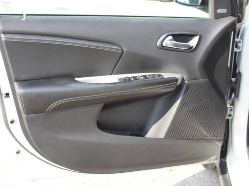 Used 2013 Dodge Journey Crew w/ Navigation & Sound Group I image 9