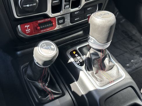 Certified 2019 Jeep Wrangler Unlimited Rubicon AWD/4WD image 28