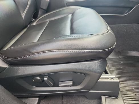Certified 2023 Ford Explorer XLT w/ Equipment Group 202A AWD/4WD image 35