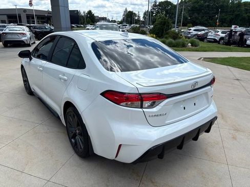 Used 2026 Toyota Corolla SE w/ SE Package FWD image 5