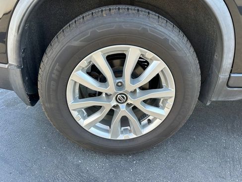 Used 2020 Nissan Rogue SV AWD/4WD image 4