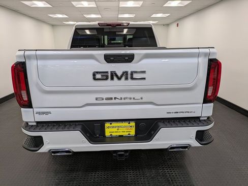 Used 2022 GMC Sierra 1500 Denali Ultimate image 5