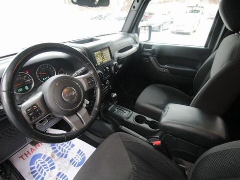 Used 2017 Jeep Wrangler Unlimited Sport image 14