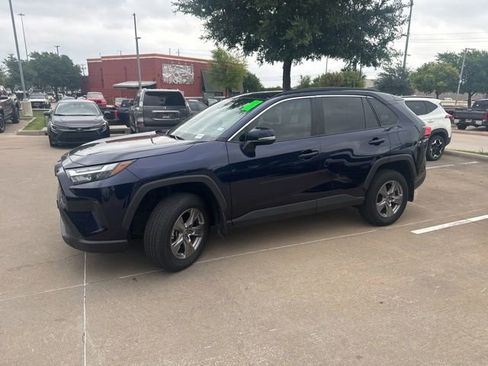 Used 2024 Toyota RAV4 XLE w/ Convenience Package FWD image 7