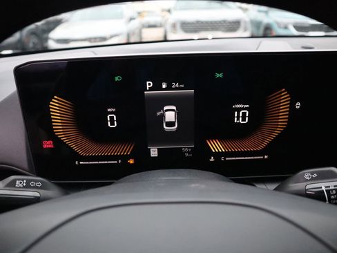 New 2025 Kia K4 LXS image 30