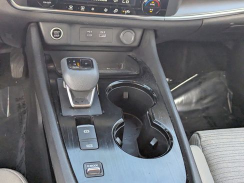 Certified 2023 Nissan Rogue SV image 22