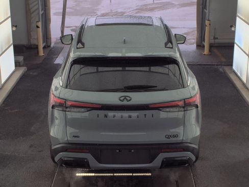 Used 2025 INFINITI QX60 Luxe w/ Black Edition image 4