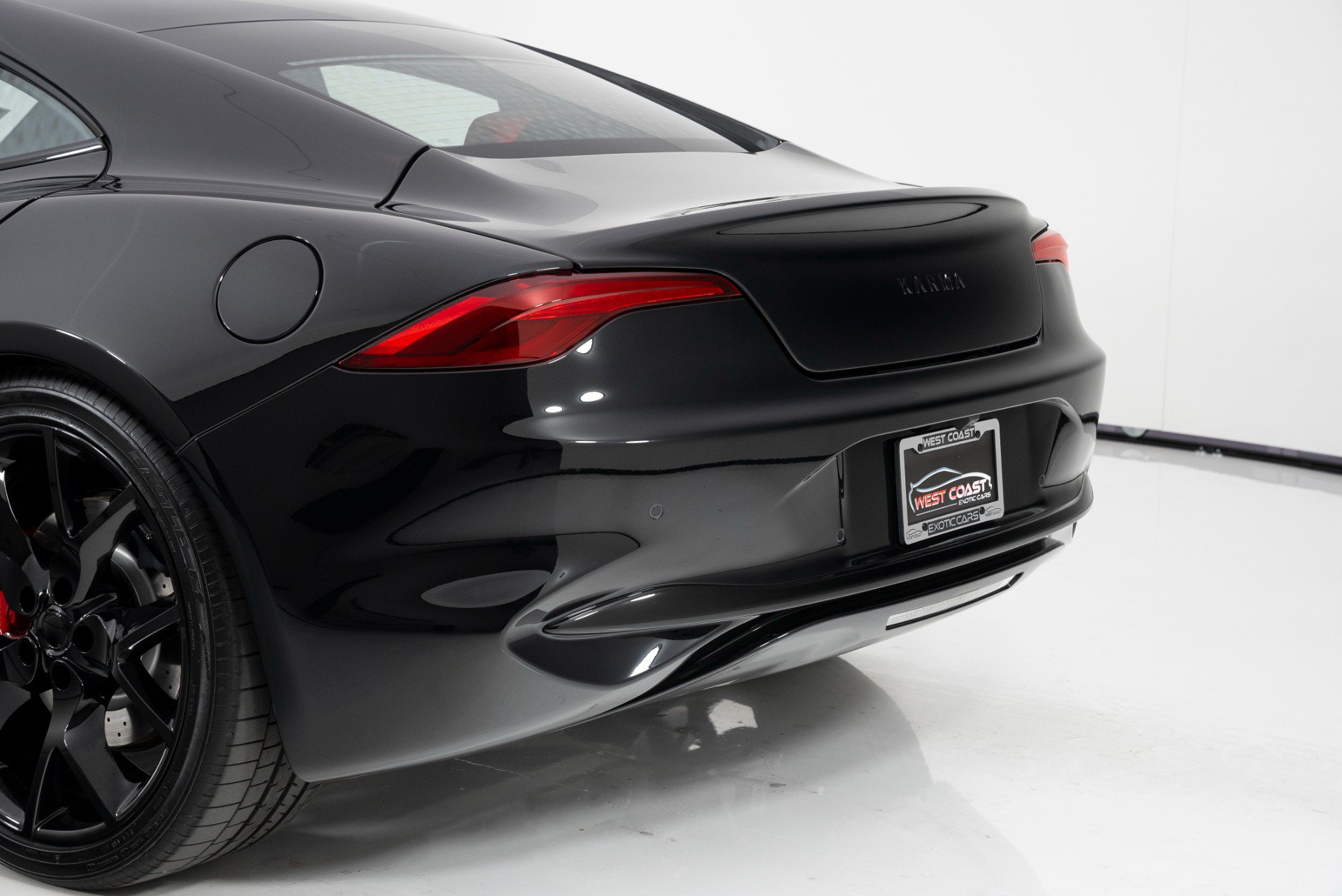 Used 2025 Karma Revero Luxury RWD image 41