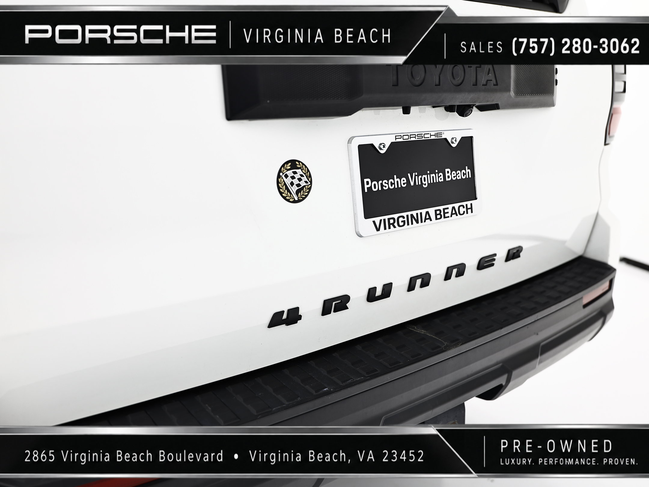 Used 2025 Toyota 4Runner SR5 AWD/4WD image 13