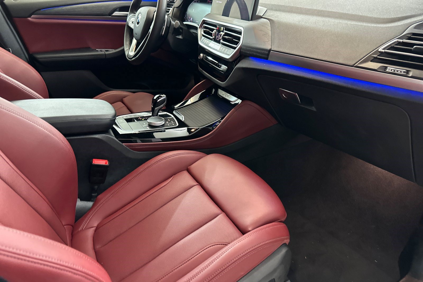 Used 2023 BMW X4 xDrive30i w/ Parking Assistance Package AWD/4WD image 34