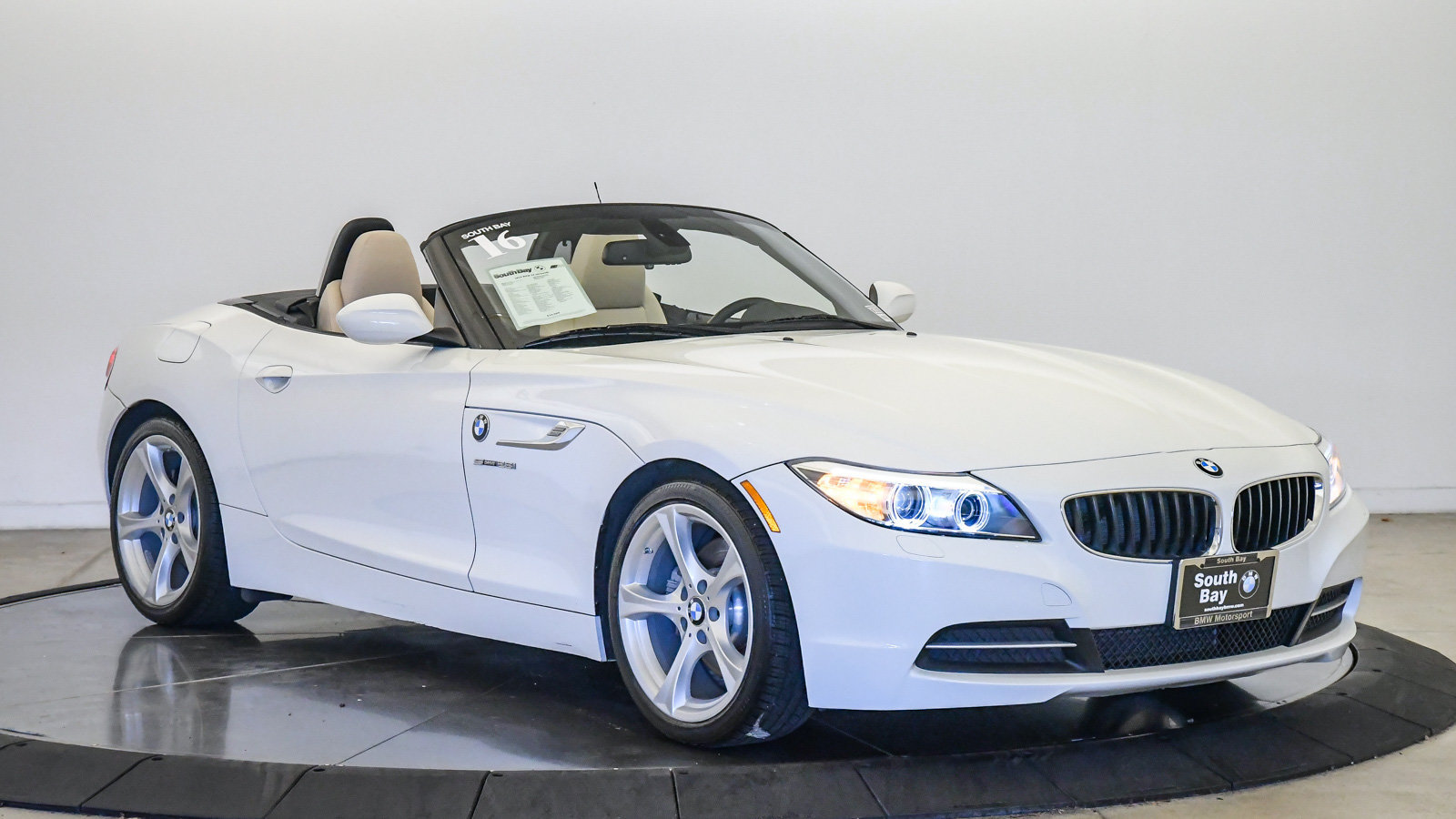 Used 2016 BMW Z4 sDrive28i RWD image 32