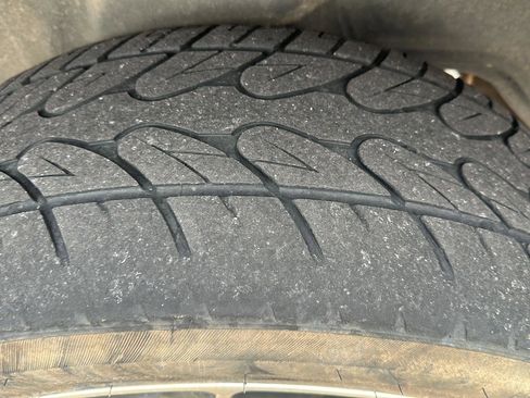 Used 2019 RAM 1500 Laramie image 13